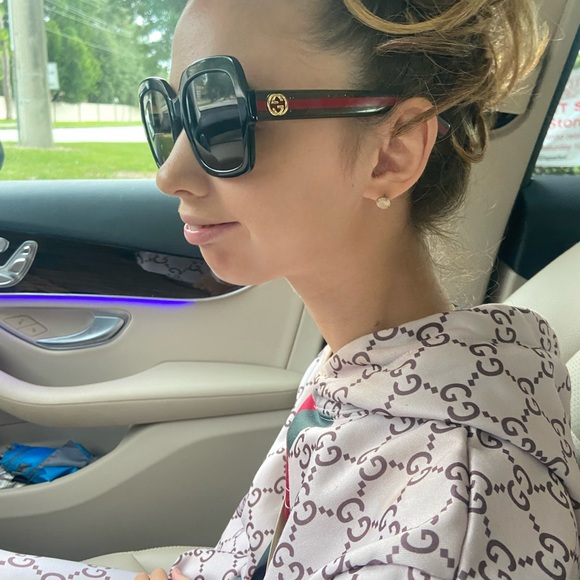 Meet your Posher, Cali - Picture 8 of 9